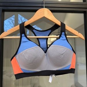Victoria’s Secret underwire sports bra 34b